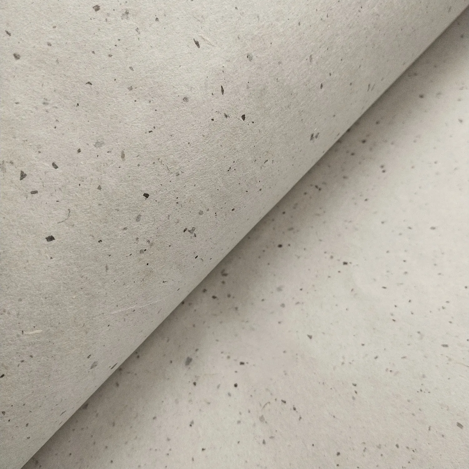 Chiri Kozo Paper Natural (45 gsm) - Image 4