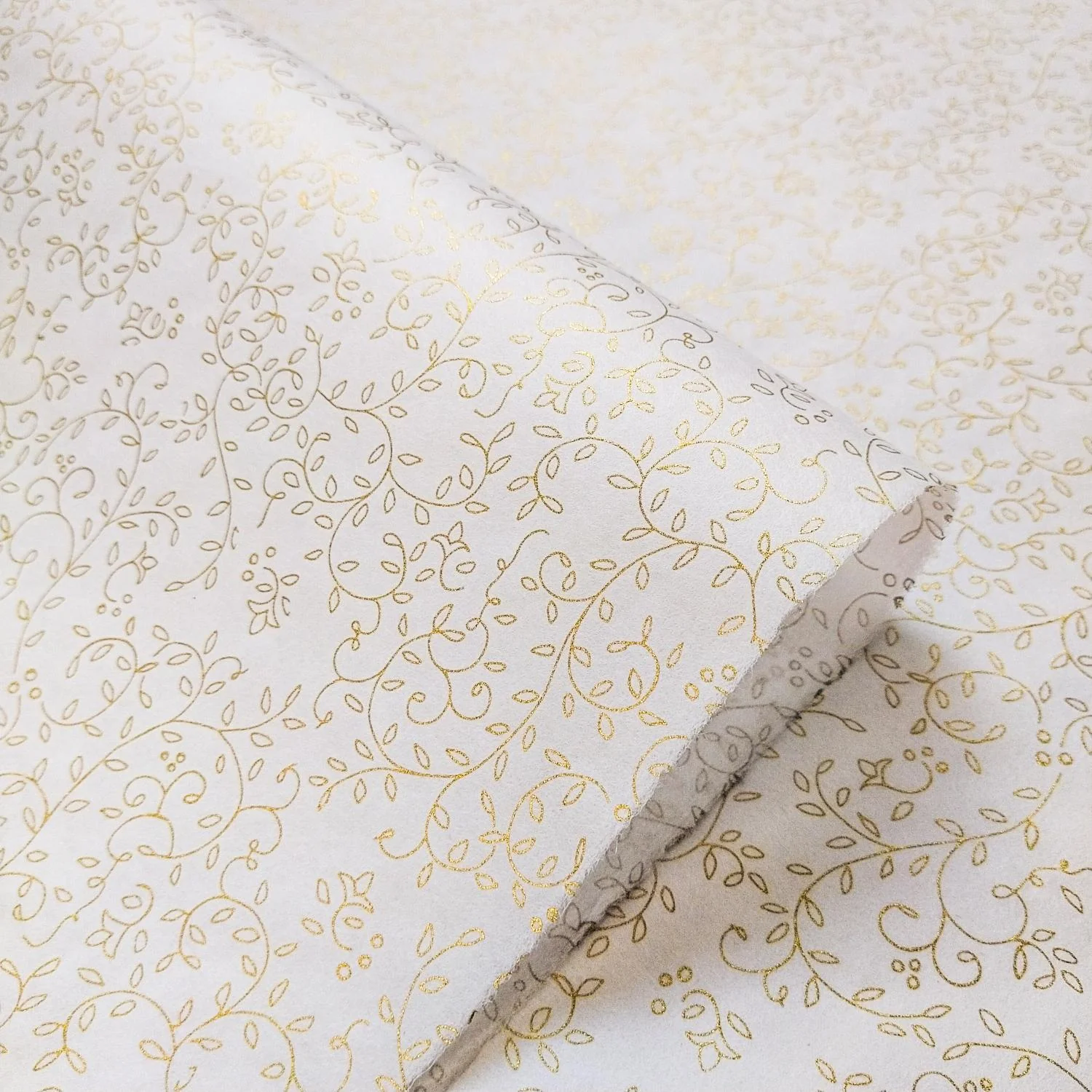 Grapevine Screen-printed Kozo Paper White - Image 3