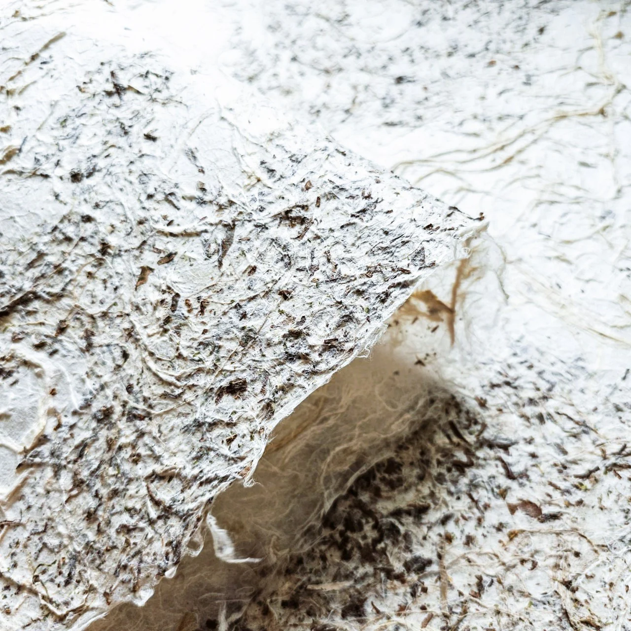 Handmade Earthy Harmony Kozo Paper (Chiri and White) - Image 6