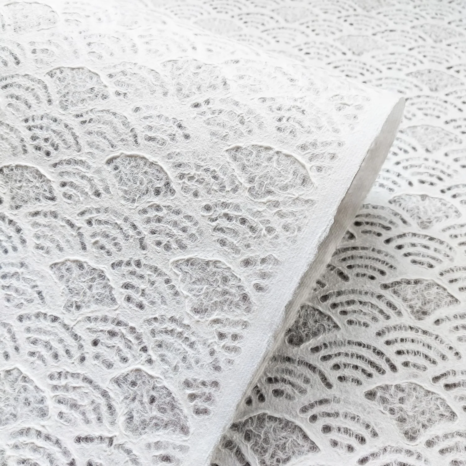 Handmade Lace Kozo Paper (Fan) - Image 4