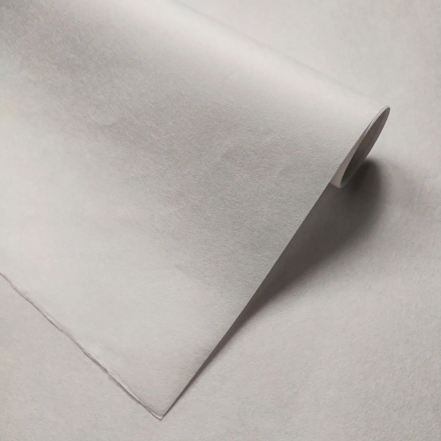 Thin White Kozo Paper (45 gsm, 64x94 cm) - Image 3